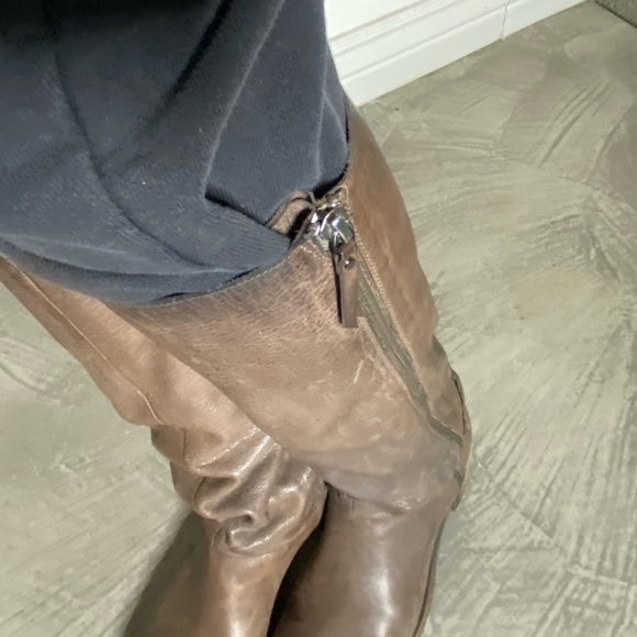 Vic Matè amazing🐎boots. Rugged look. Great heel hight. Strong leather🐎Sloutch - Picture 12 of 16